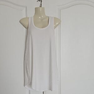 Women's White Sleeveless Top